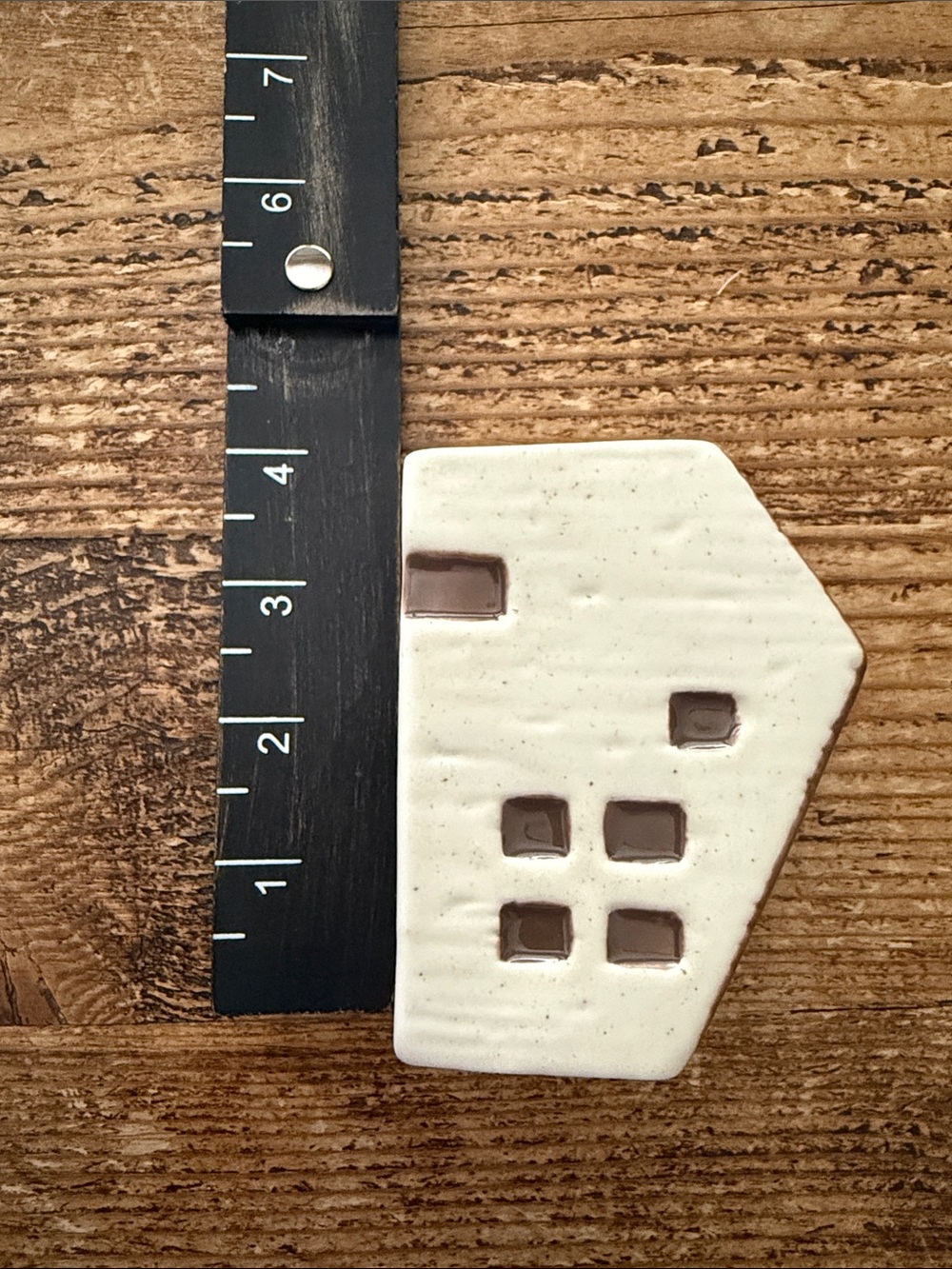 Small Stoneware House Figurine - Picture 7 of 11